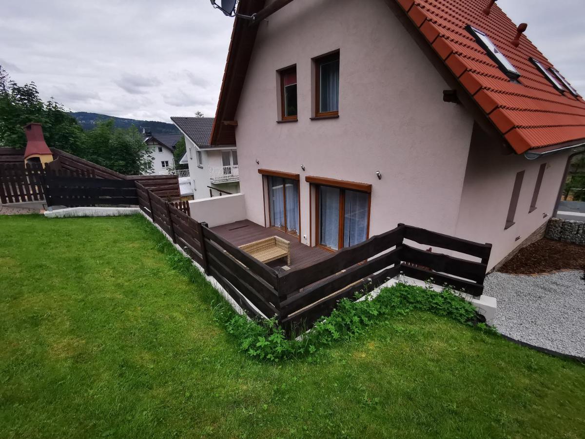 Wonder Home - Villa Vika Z Ogrodem, Z Miejscem Na Grilla I Ognisko Карпач Экстерьер фото